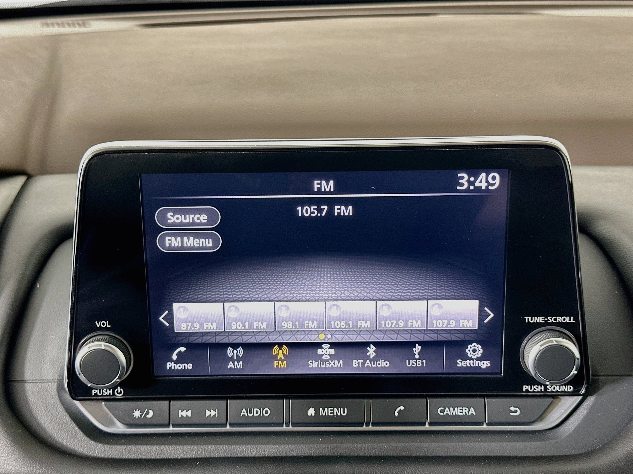 Used 2023 Nissan Rogue SV FWD image 21