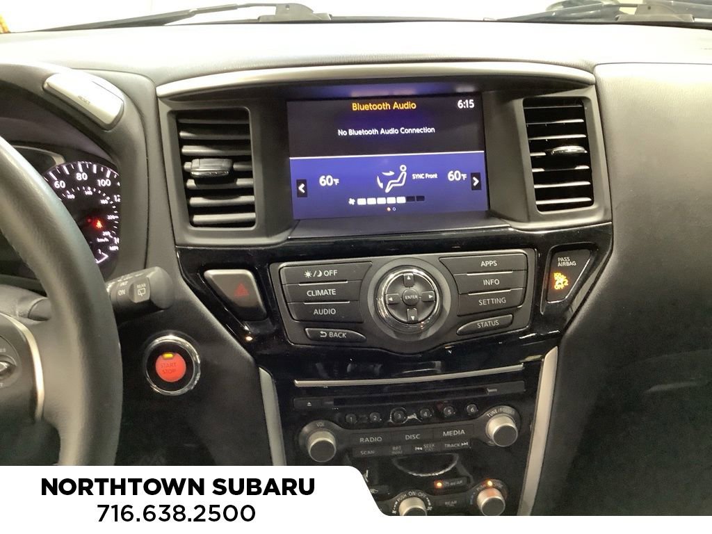 Used 2019 Nissan Pathfinder SV image 10