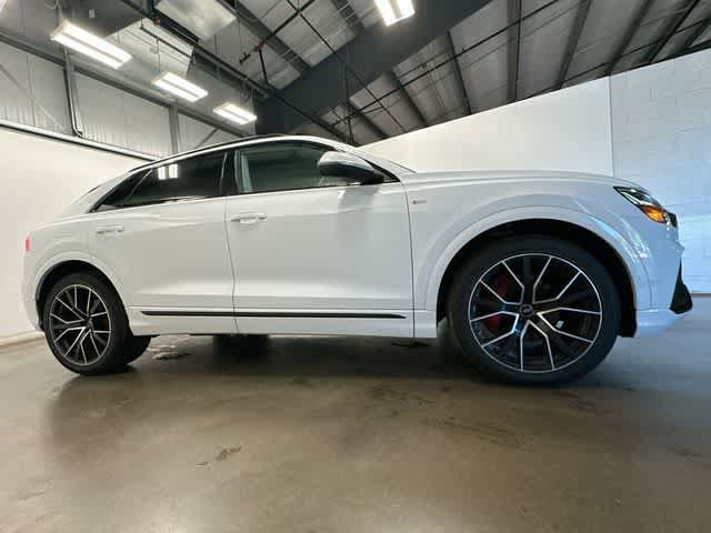 Used 2022 Audi Q8 Prestige AWD/4WD image 3
