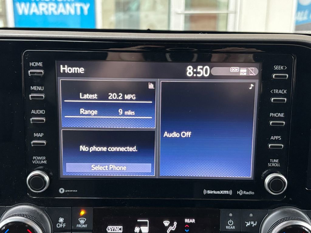 Used 2022 Toyota Highlander LE image 14