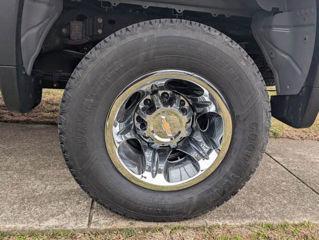 Certified 2024 Chevrolet Silverado 3500 LT w/ Convenience Package image 27