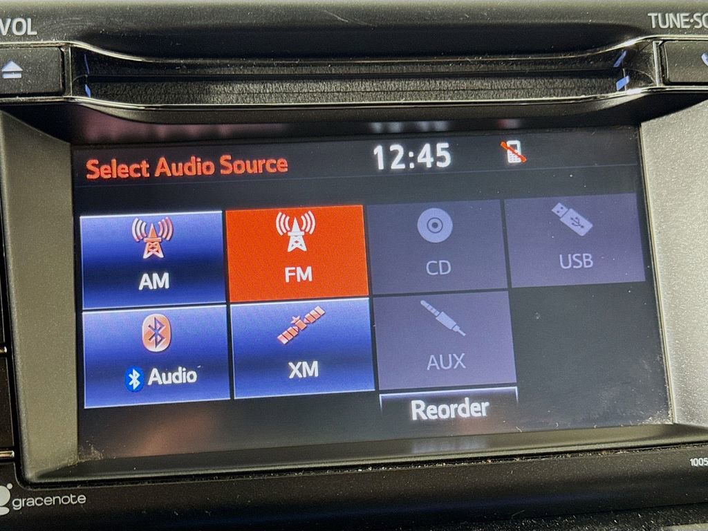 Used 2018 Toyota RAV4 SE w/ Power Extra Value Package FWD image 16