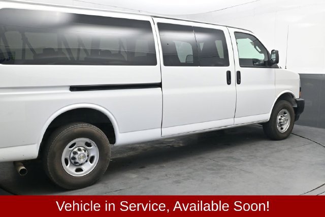 Used 2024 Chevrolet Express 3500 LS RWD image 8