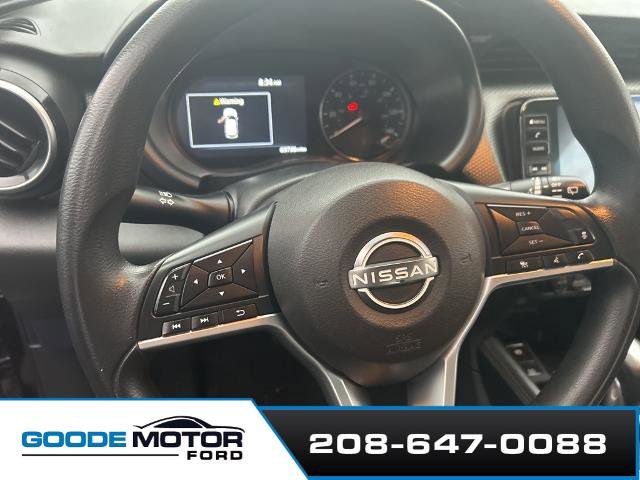 Used 2022 Nissan Kicks SV image 9