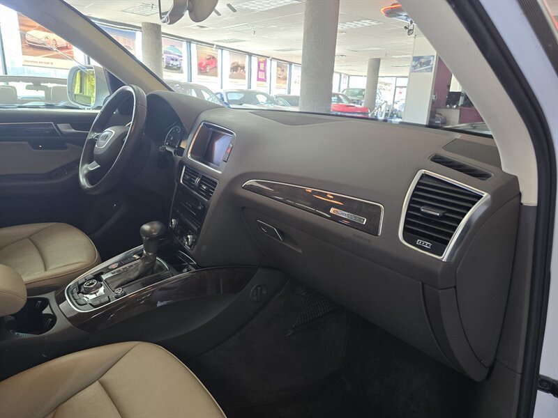 Used 2013 Audi Q5 2.0T Premium Plus AWD/4WD image 12