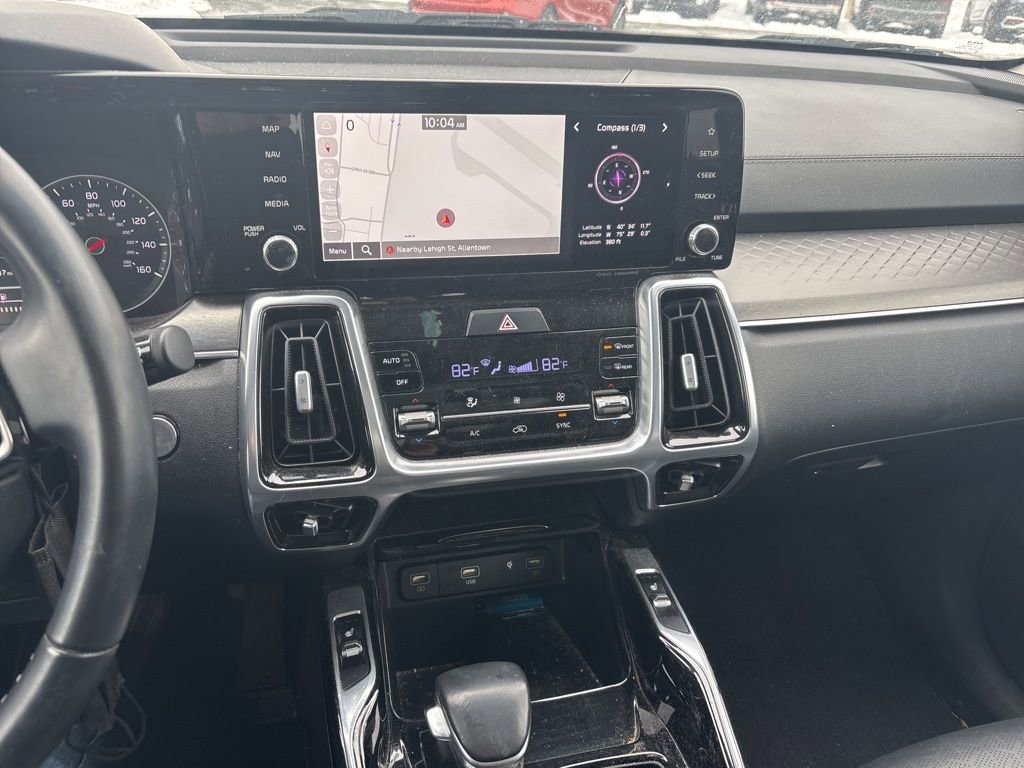 Certified 2022 Kia Sorento SX image 10