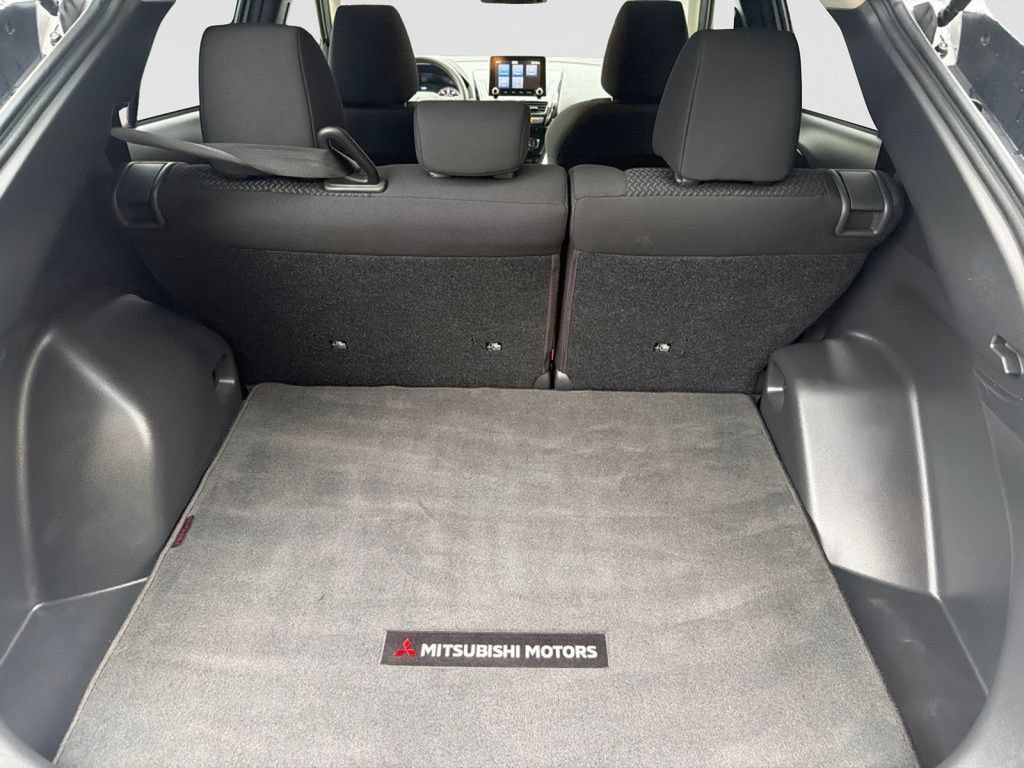 Used 2023 Mitsubishi Eclipse Cross LE AWD/4WD image 32