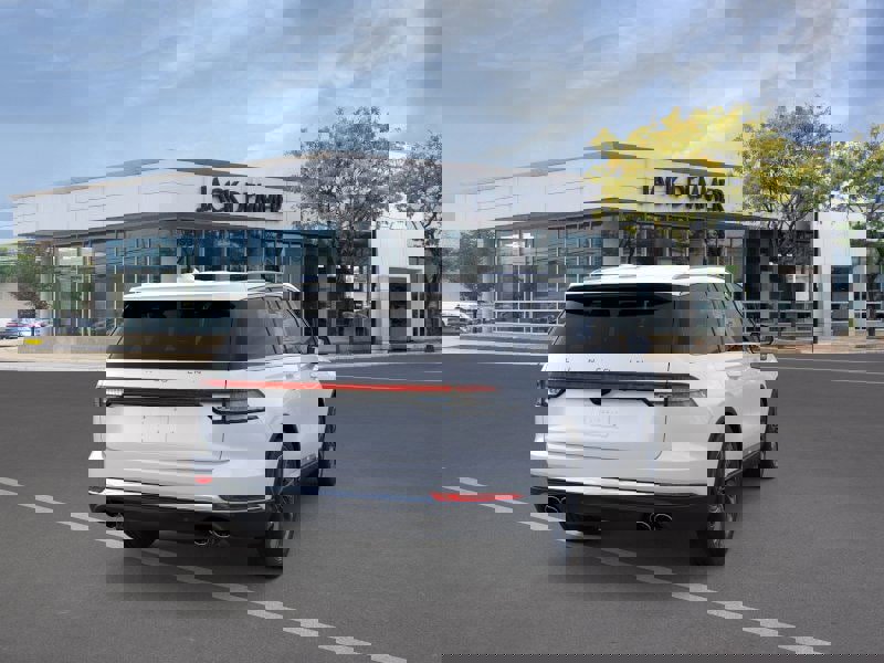 New 2026 Lincoln Aviator Reserve image 8