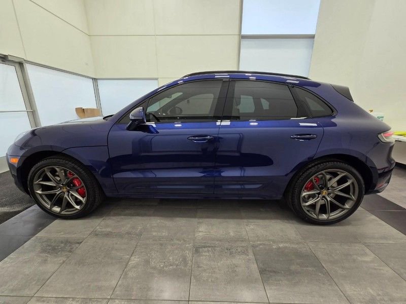 Certified 2026 Porsche Macan GTS image 2