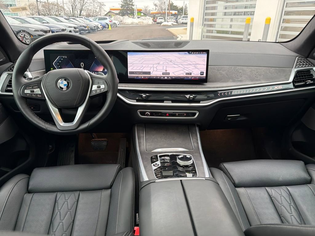 Certified 2025 BMW X5 xDrive40i w/ Executive Package image 11