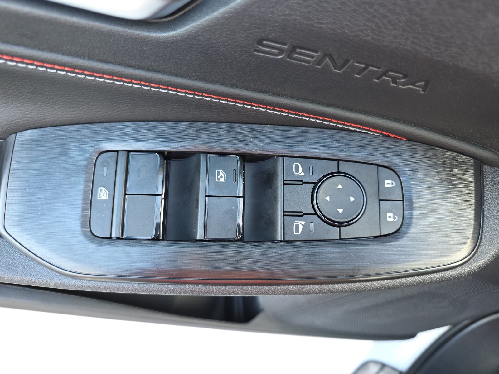 New 2027 Nissan Sentra SR w/ Floor Mat Package FWD image 27