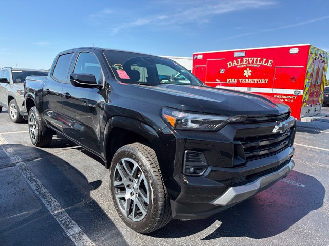 Certified 2024 Chevrolet Colorado Z71 w/ Z71 Convenience Package 2 AWD/4WD image 2