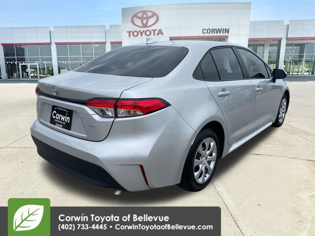 Used 2025 Toyota Corolla LE FWD image 5