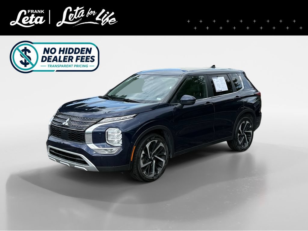 Used 2024 Mitsubishi Outlander SE AWD/4WD image 1