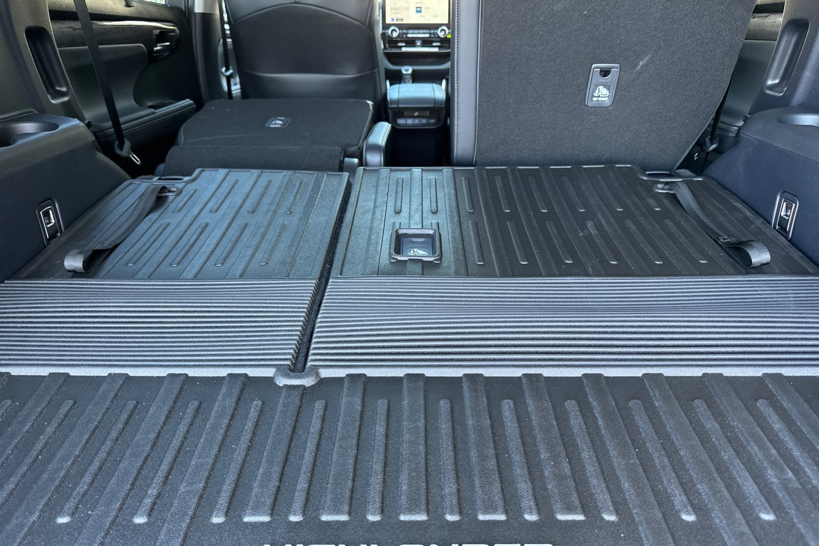New 2026 Toyota Highlander Limited AWD/4WD image 17