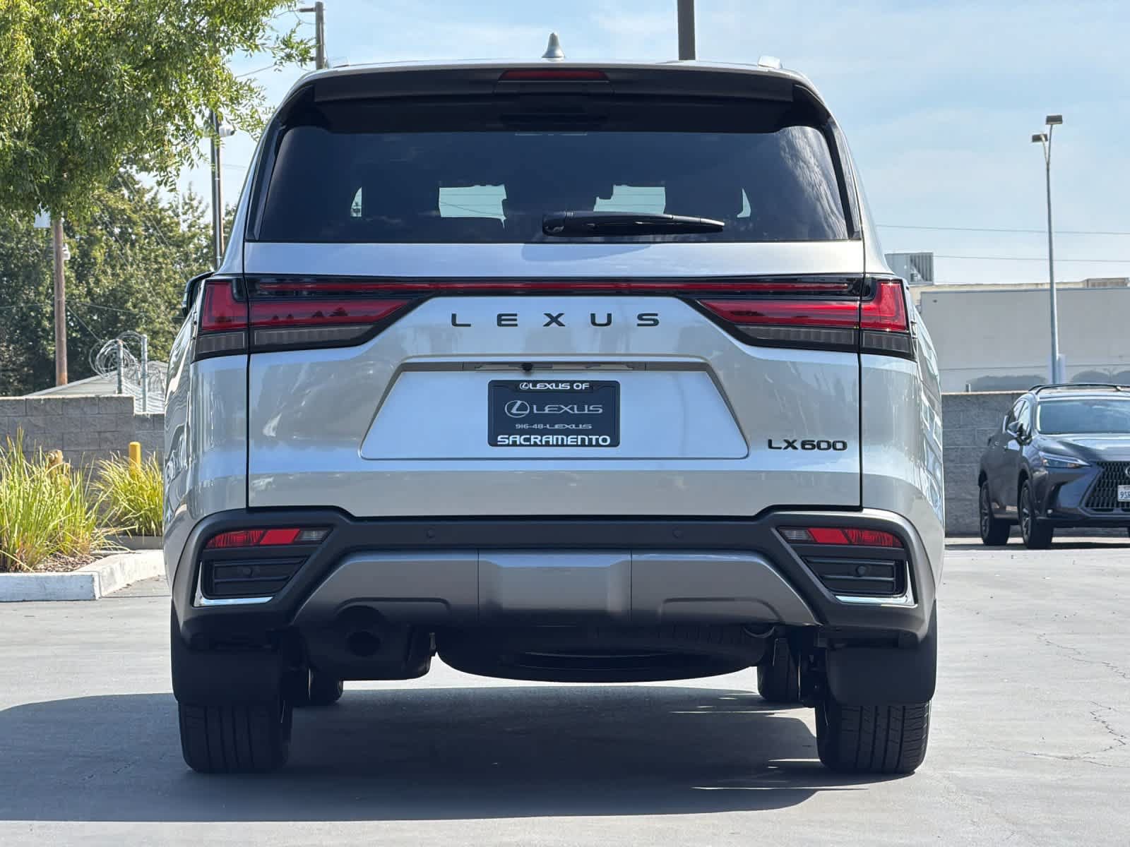 New 2026 Lexus LX 600 4WD w/ Luxury Package image 8