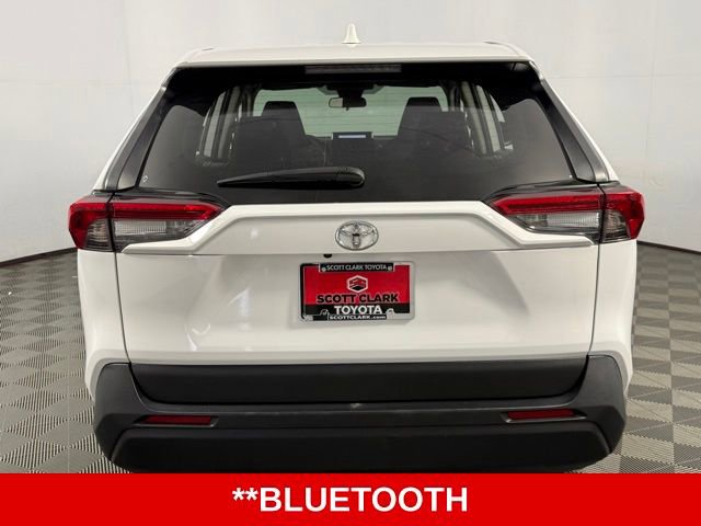 Used 2024 Toyota RAV4 LE image 7