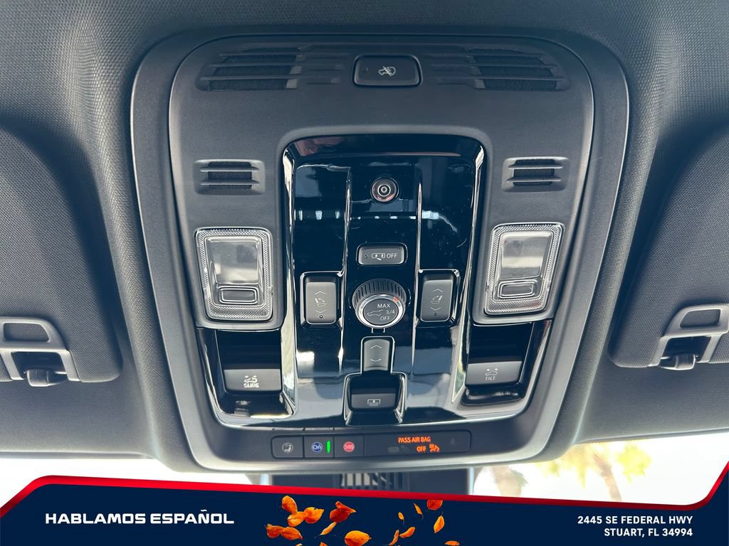 New 2026 GMC Yukon XL Denali w/ Denali Reserve Package AWD/4WD image 24