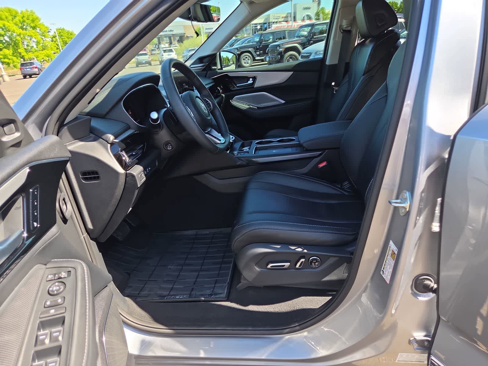 Used 2025 Acura MDX SH-AWD w/ Technology Package image 19