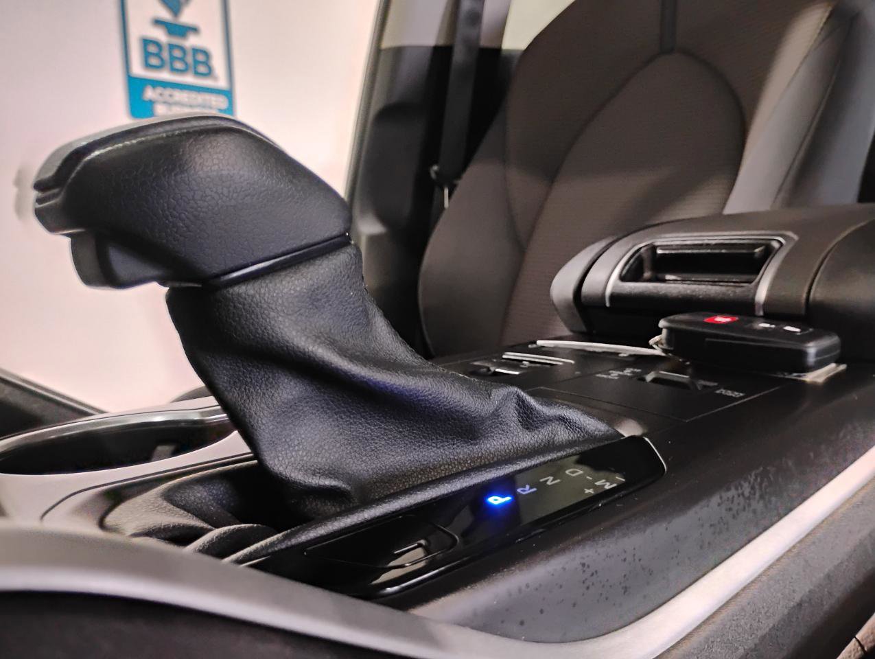 Used 2021 Toyota Highlander L image 40