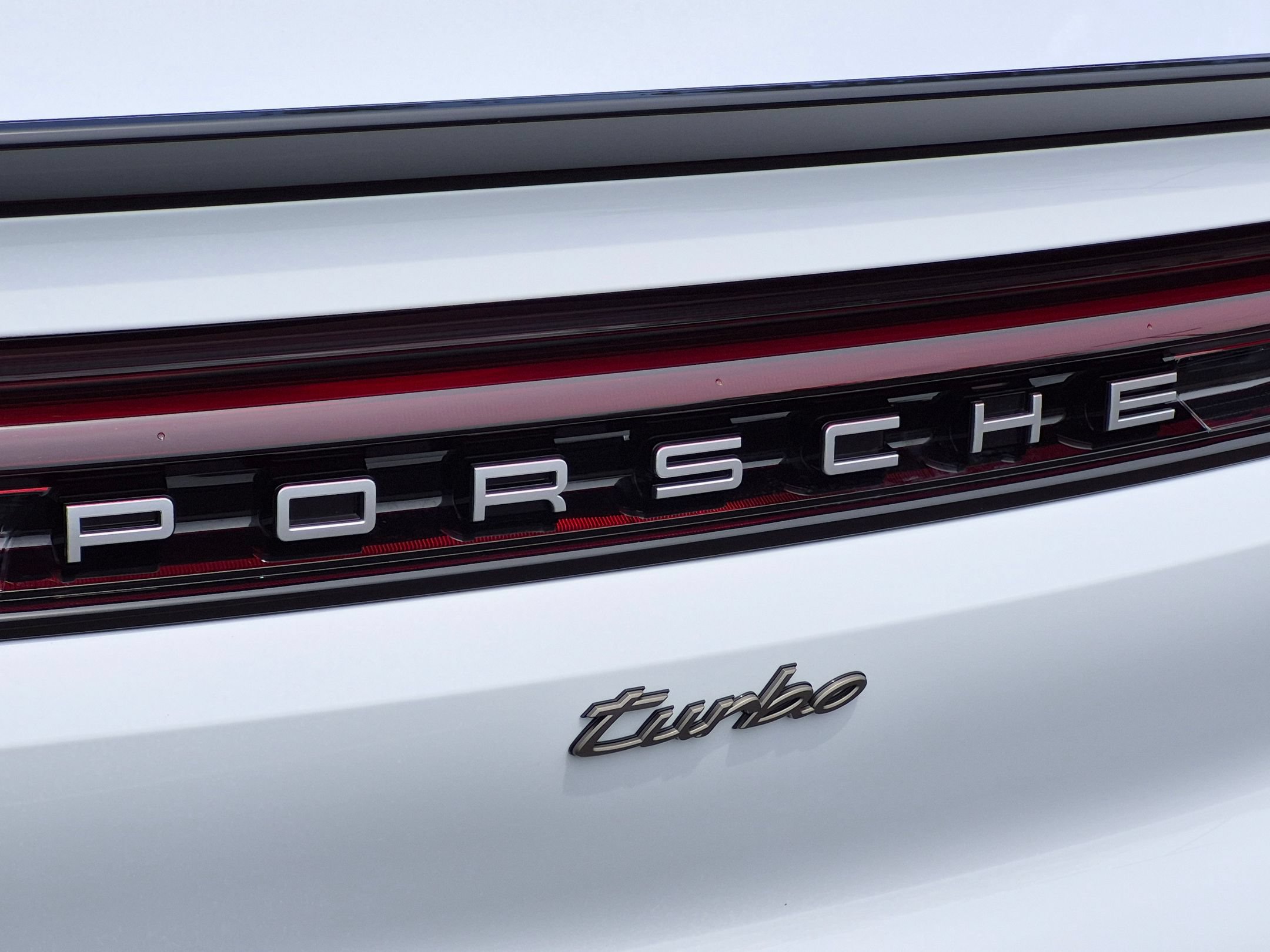 Certified 2026 Porsche Cayenne Turbo AWD/4WD image 31