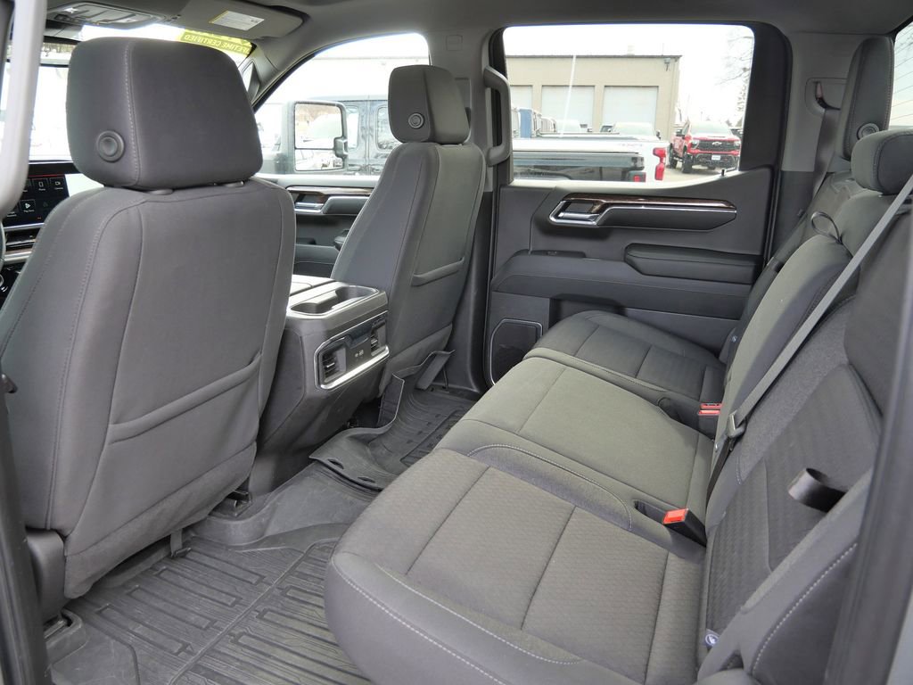 Used 2024 GMC Sierra 1500 Elevation image 25