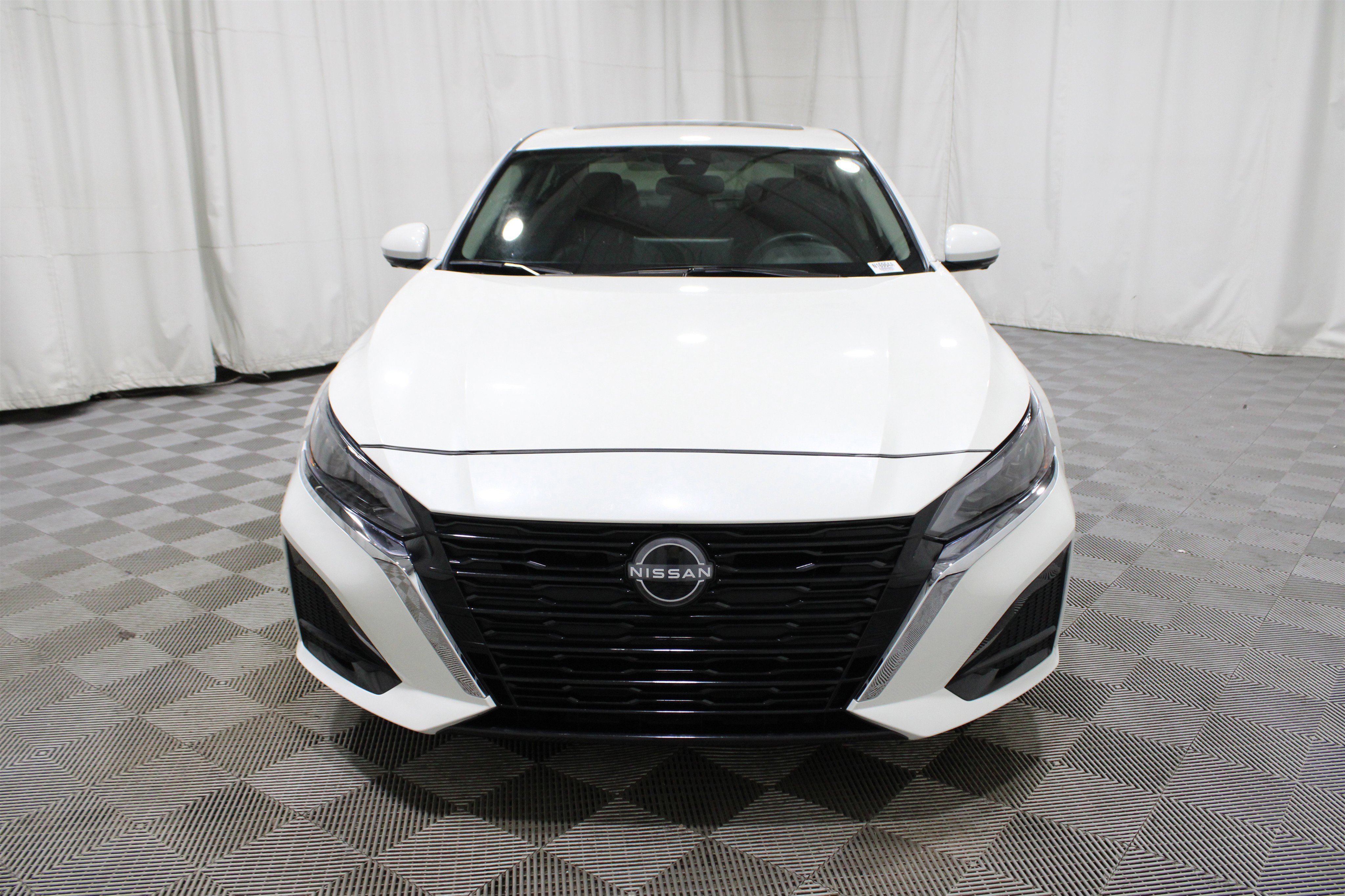 Used 2025 Nissan Altima 2.5 SL image 38