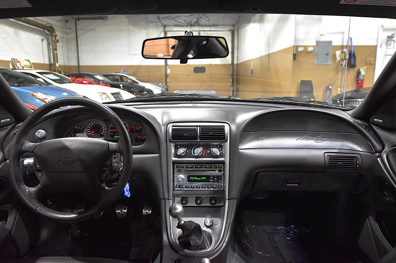 Used 2004 Ford Mustang Mach 1 RWD image 31