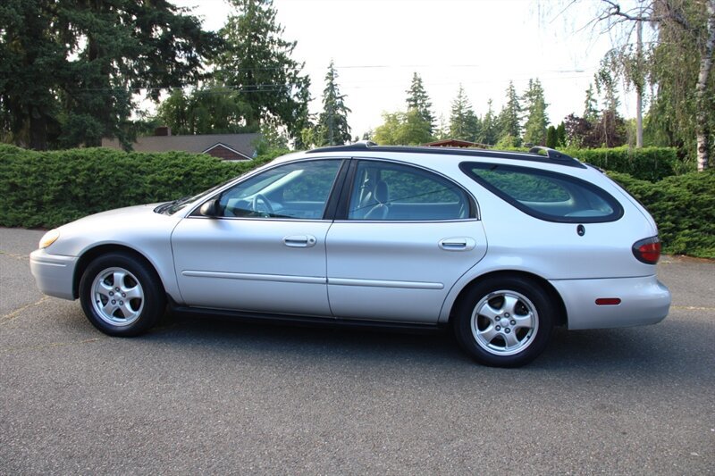 Used 2005 Ford Taurus SE FWD image 12