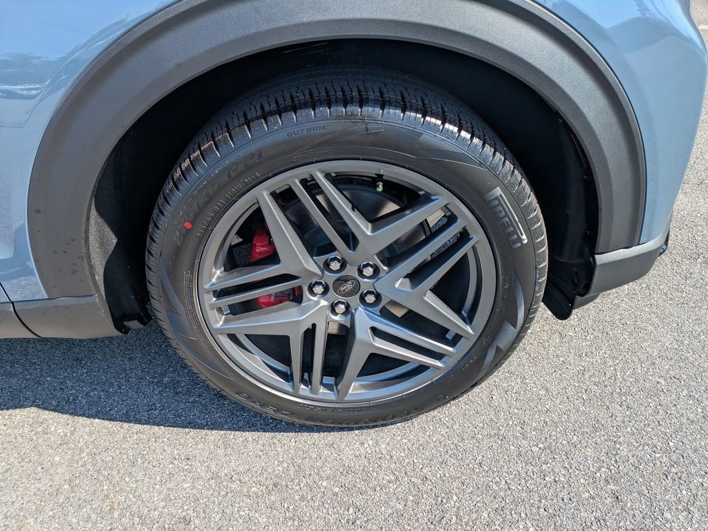 New 2026 Ford Explorer ST image 11