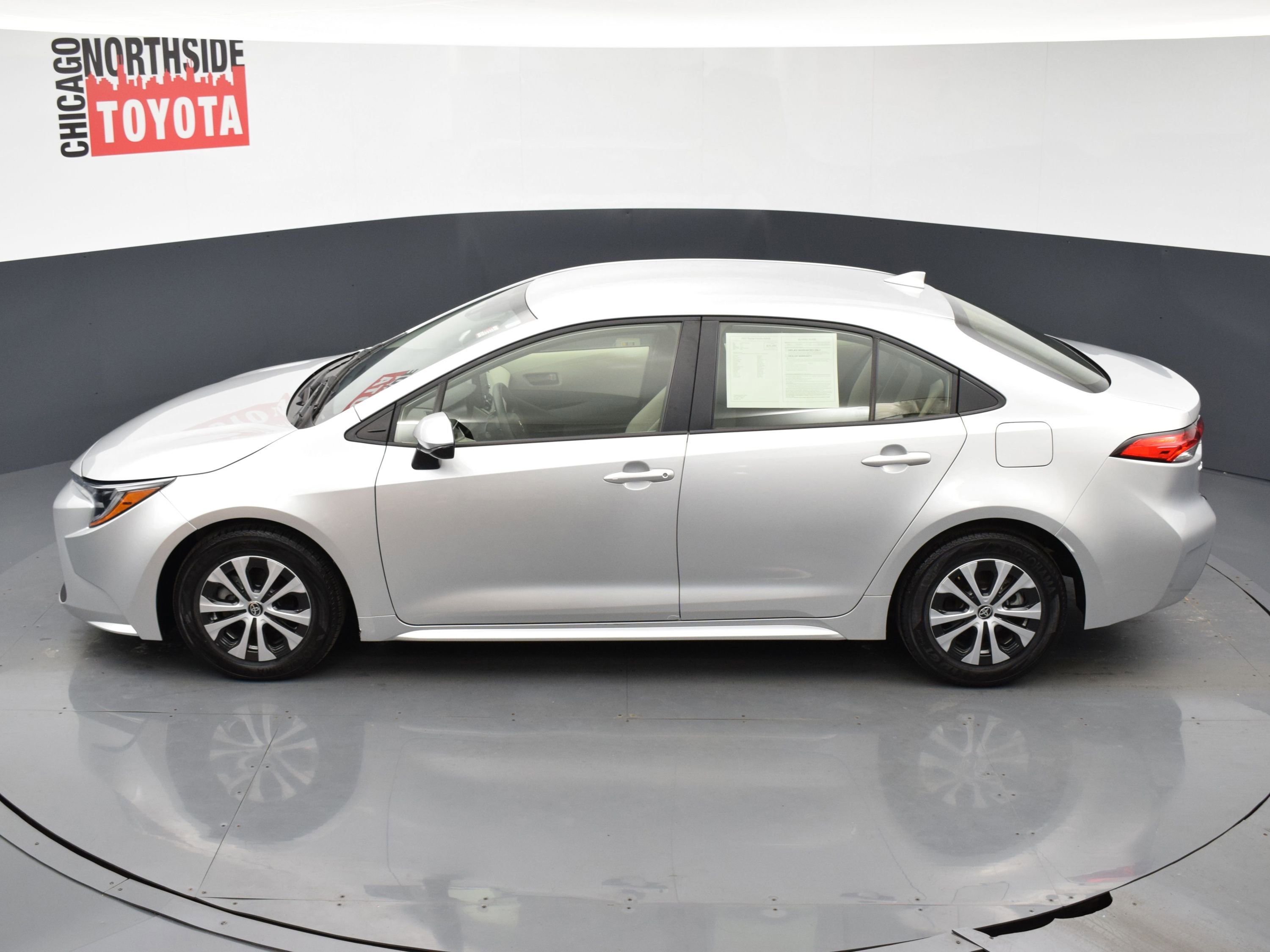 Used 2022 Toyota Corolla LE image 17