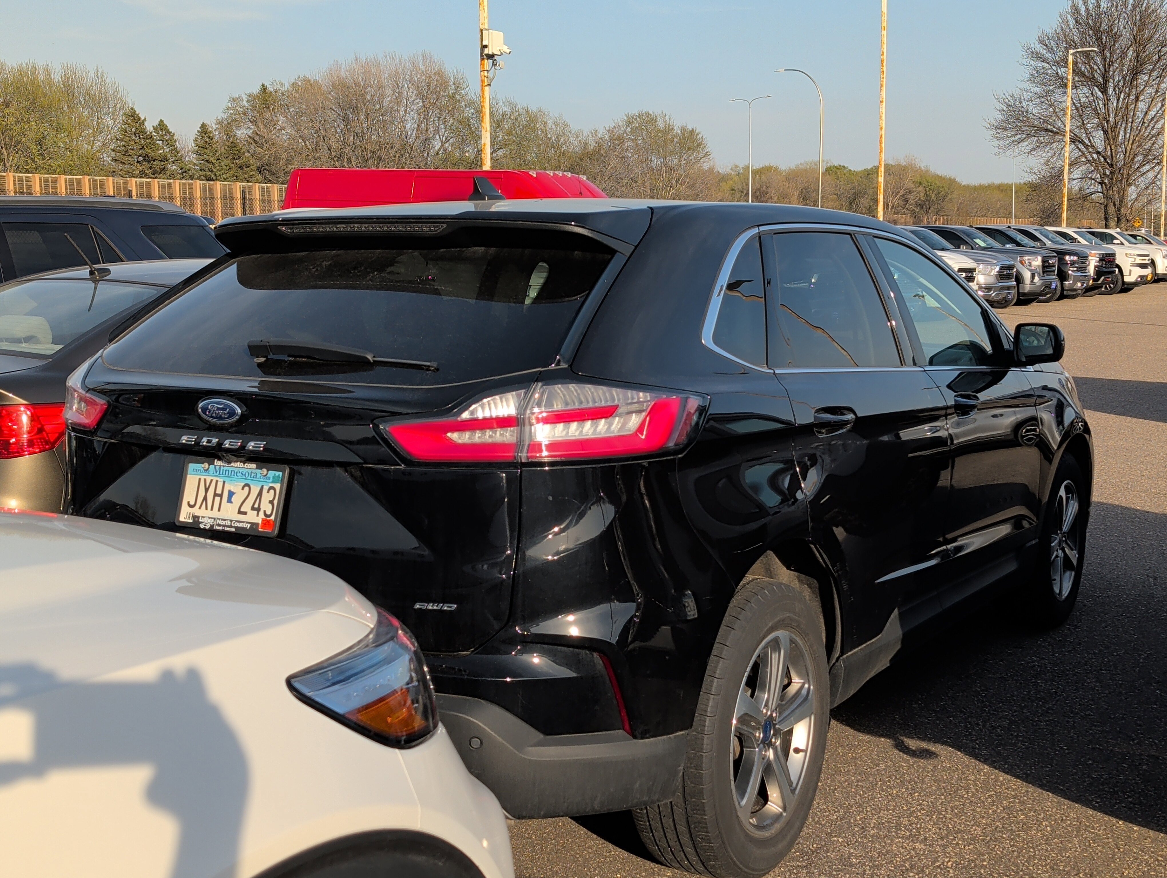 Used 2022 Ford Edge SEL w/ Convenience Package AWD/4WD image 3