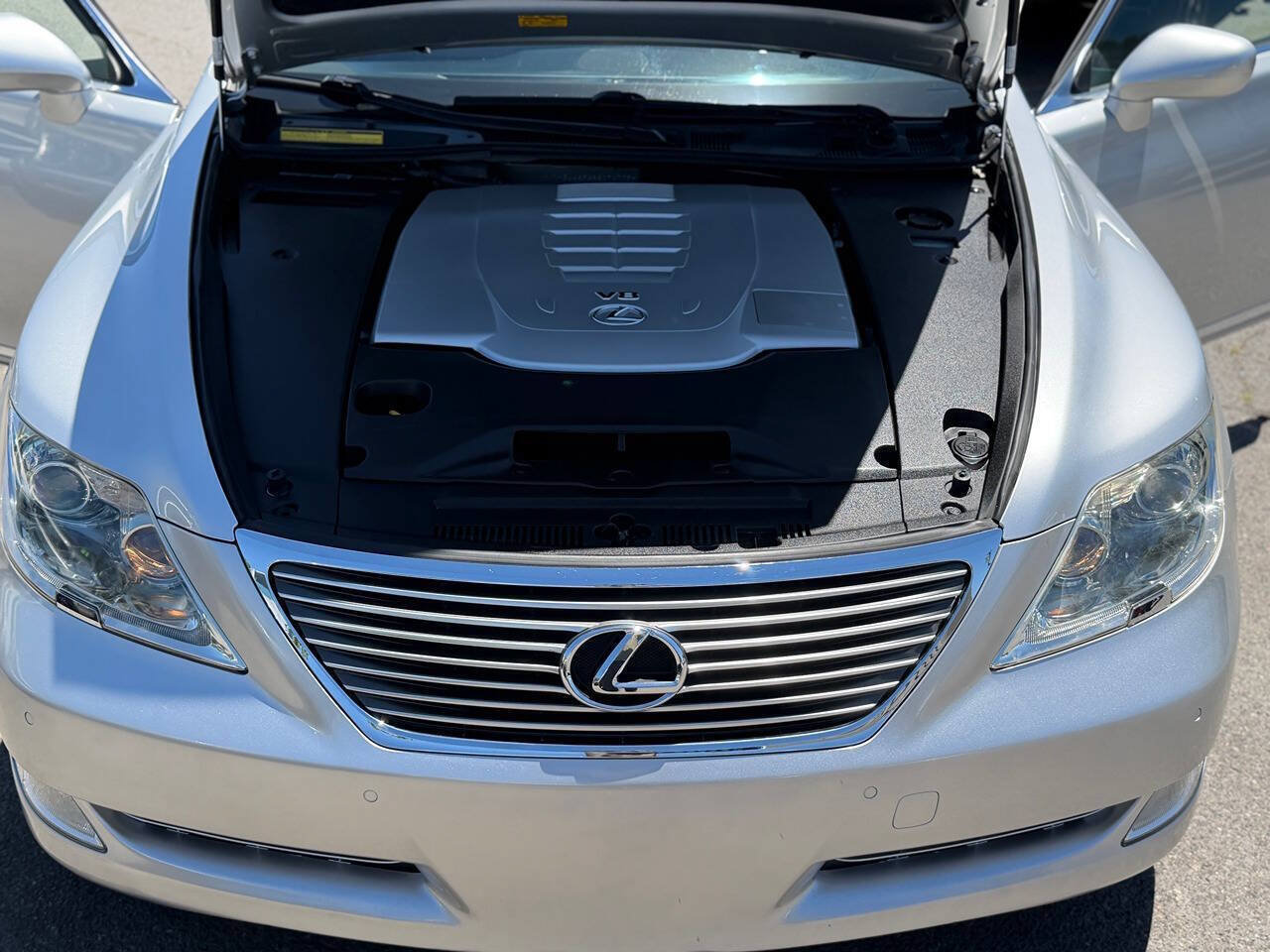 Used 2008 Lexus LS 460 RWD image 47