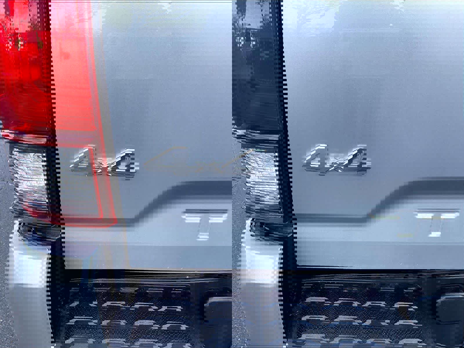 Used 2023 Toyota Tacoma SR image 11