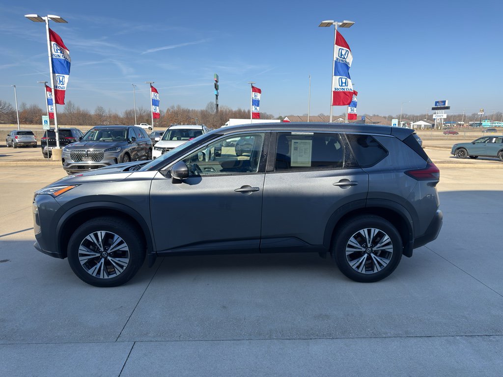 Used 2021 Nissan Rogue SV AWD/4WD image 8