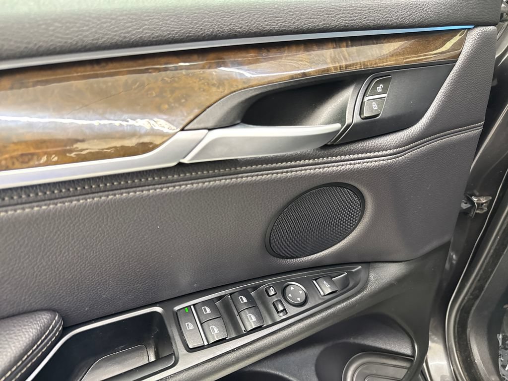 Used 2018 BMW X5 xDrive35i AWD/4WD image 14