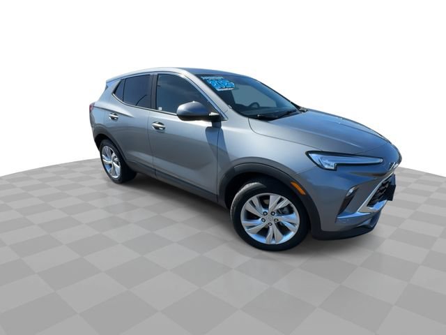 Certified 2025 Buick Encore GX Preferred FWD image 2