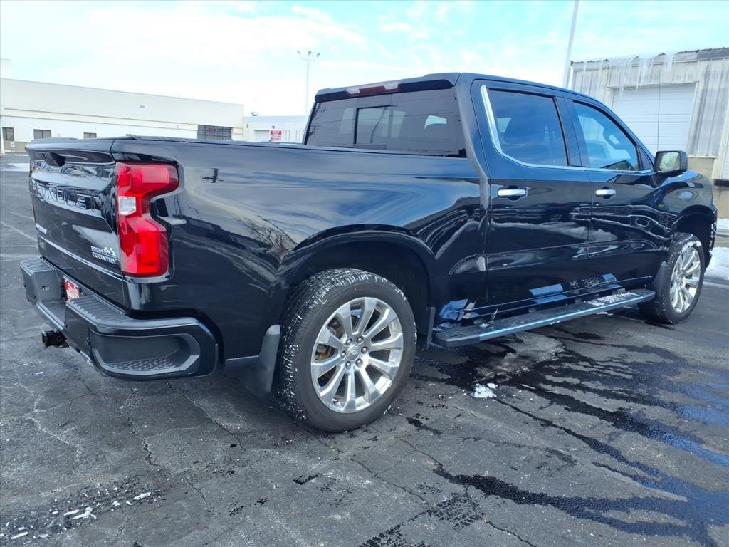 Used 2020 Chevrolet Silverado 1500 High Country image 3