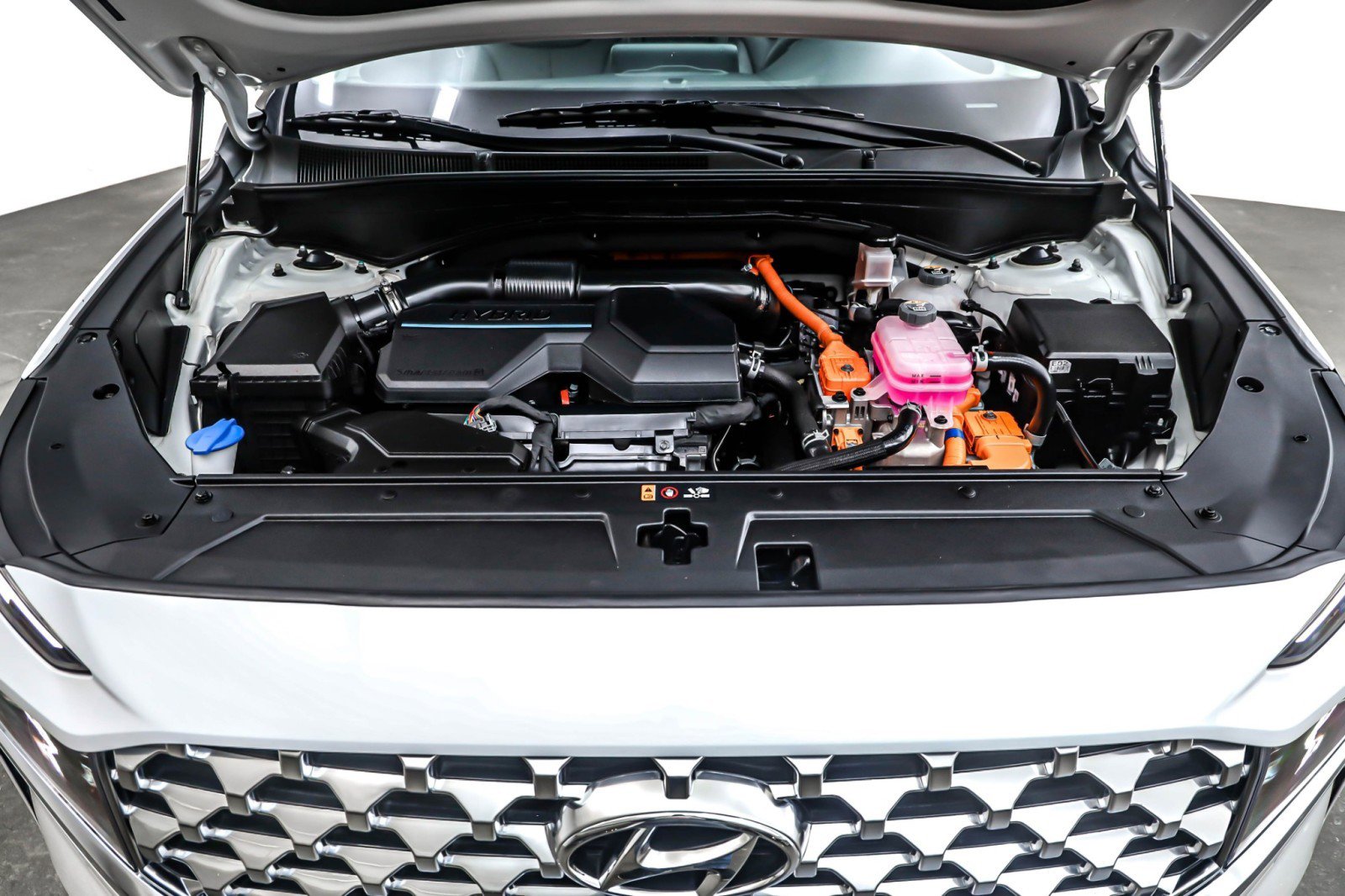 Used 2023 Hyundai Santa Fe Limited w/ Cargo Package image 11