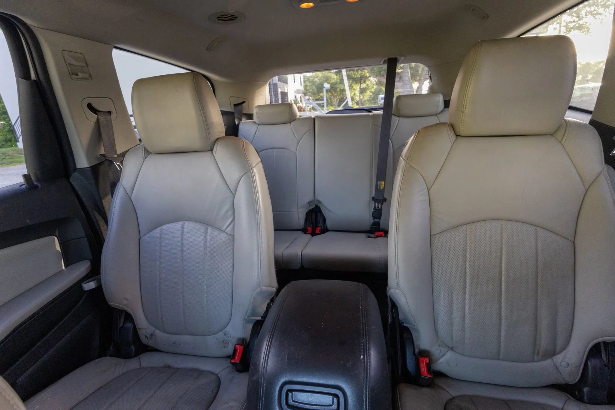 Used 2011 Chevrolet Traverse LTZ w/ LPO, 'HIT The Road' Package FWD image 14