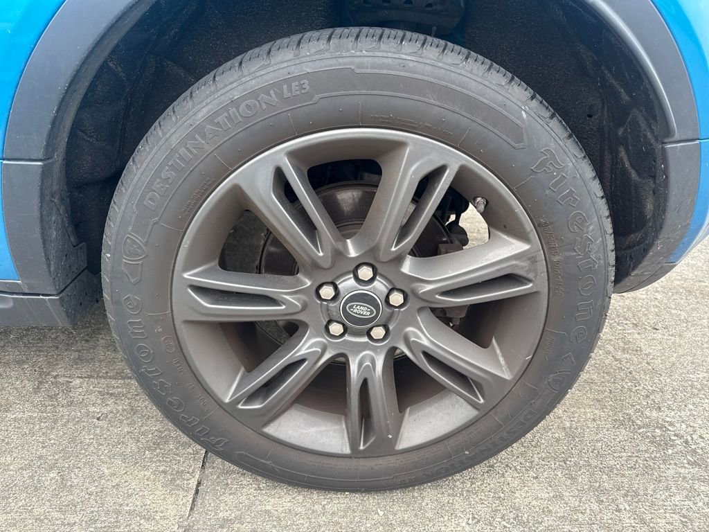 Used 2019 Land Rover Range Rover Evoque Landmark Edition image 7