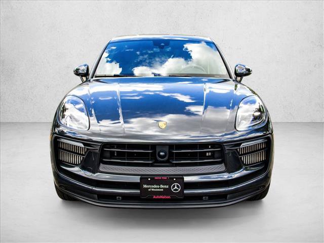 Used 2022 Porsche Macan S AWD/4WD image 2
