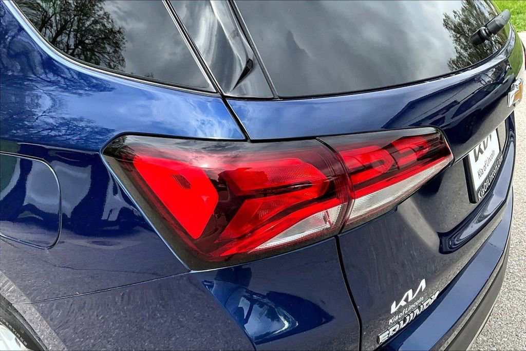 Used 2022 Chevrolet Equinox LT AWD/4WD image 21