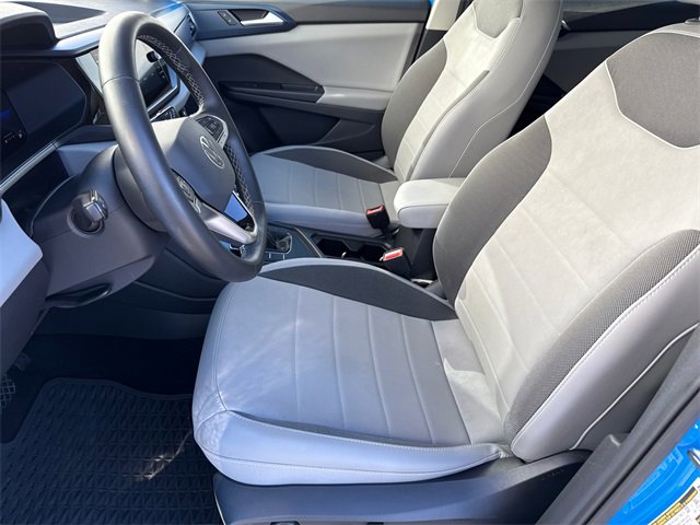 Certified 2023 Volkswagen Taos SE w/ Panoramic Sunroof Package image 38