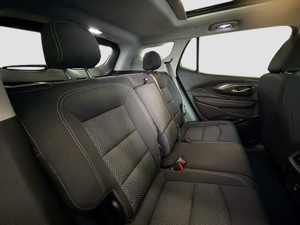 Used 2022 GMC Terrain SLE w/ Driver Convenience Package image 28