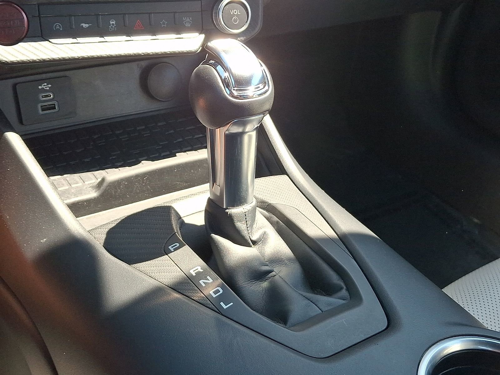 Used 2024 Ford Mustang Premium RWD image 17