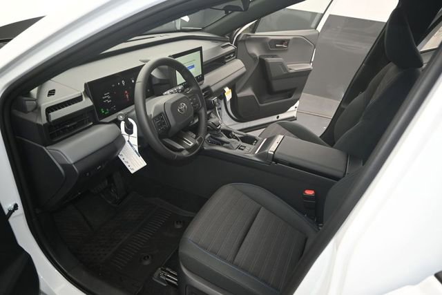 New 2026 Toyota RAV4 SE w/ Convenience Package AWD/4WD image 4