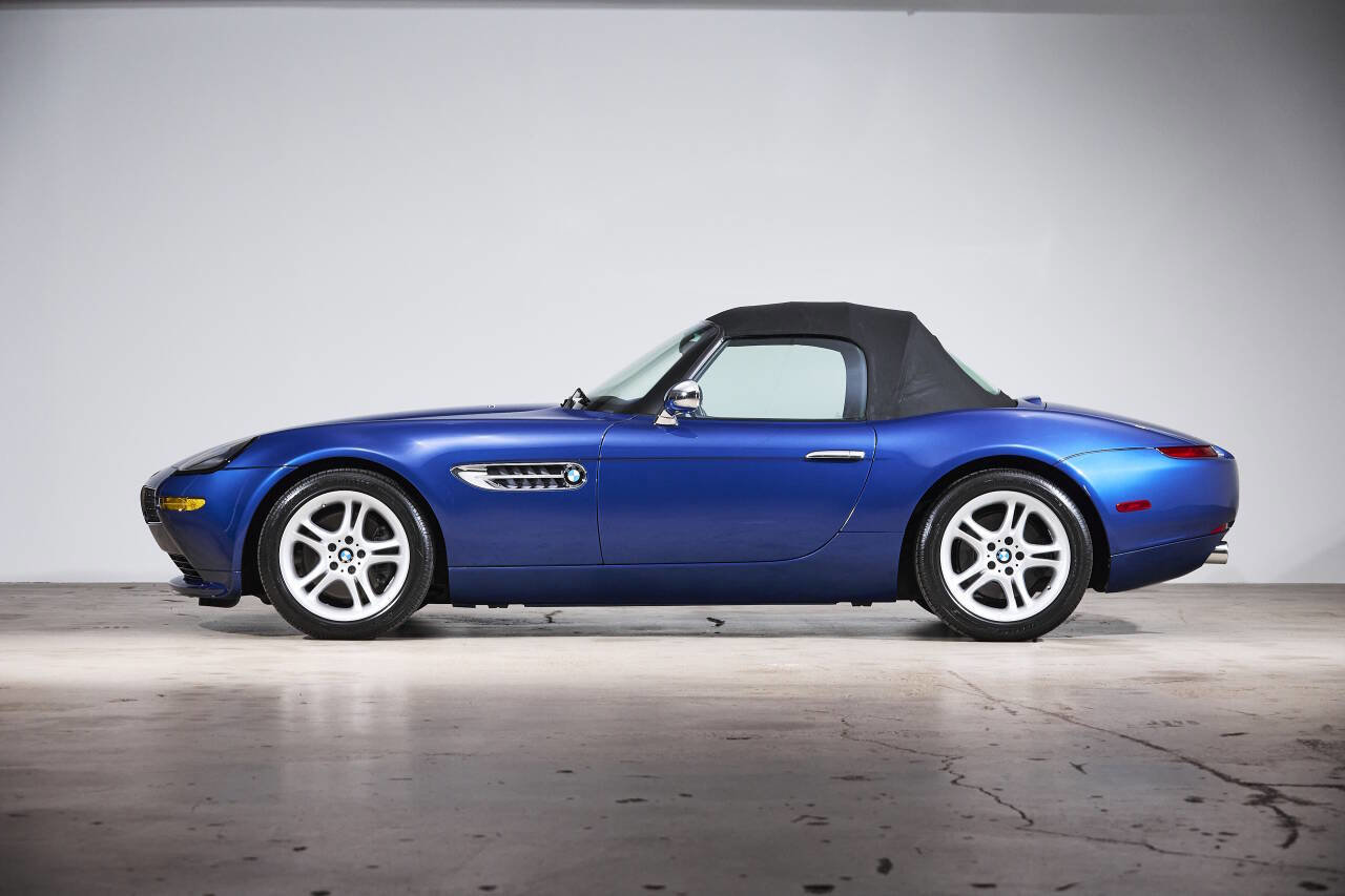 Used 2002 BMW Z8 image 16