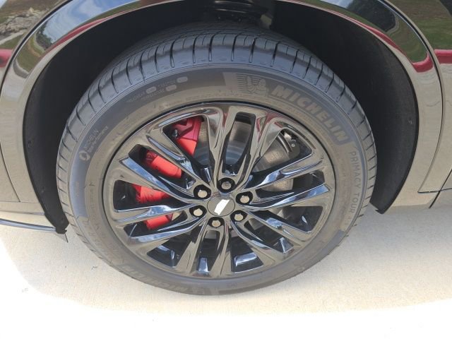 New 2025 Cadillac XT6 Sport w/ LPO, Onyx Lite Package AWD/4WD image 9