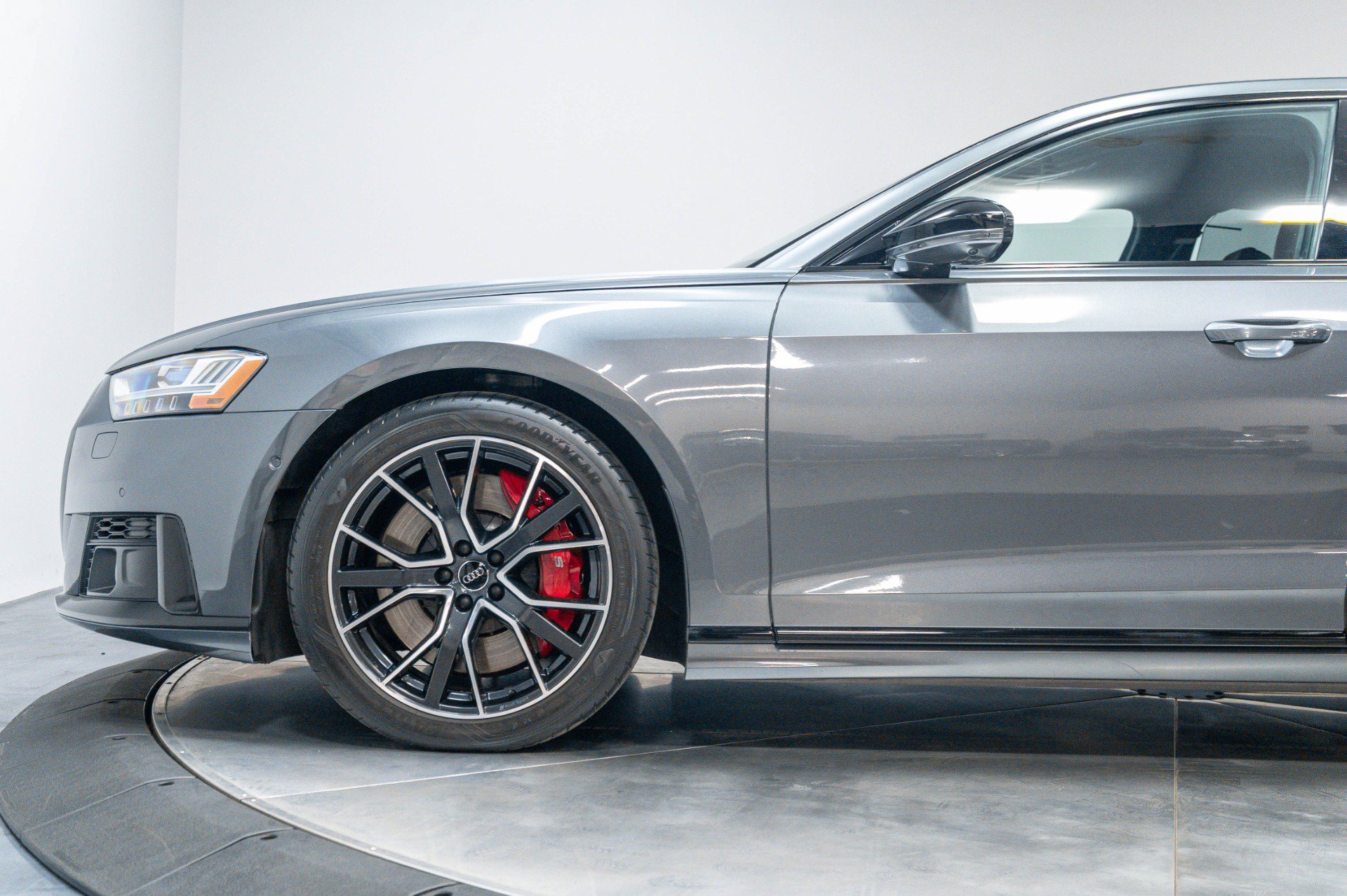 Used 2020 Audi S8 L AWD/4WD image 58